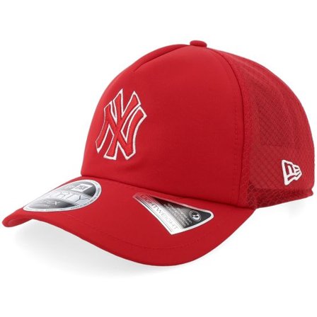 New Era - MLB Röd trucker Keps - New York Yankees 9FORTY Red Mesh Apex A-Frame Trucker @ Hatstore