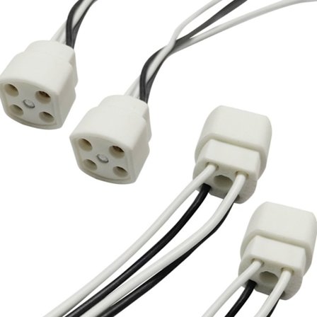 4 kpl G10Q 4-nastainen putkilampun kanta