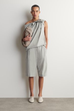 COS Women's Dropped-Crotch Tailored Shorts in Grey