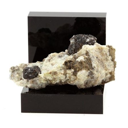 Sten og Mineraler. Dravit. 129,2 ct. Gipsbrud, Arignac, Ariège, Frankrig. Ultra Sjælden.