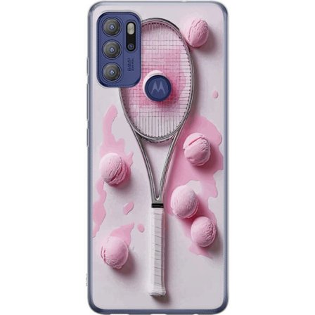 Kompatibel Mobilcover til Motorola Motorola Moto G60S Rosa glaskugler og tennisketsjer i et kreativt stillbillede med legende popfølelse og moderne d