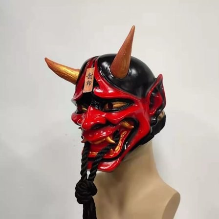 Oni-demoneiden Samurai-haamu-naamio