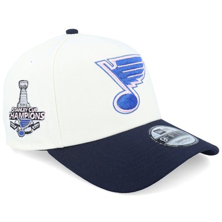 New Era - NHL Bianco adjustable Cappellino - Hatstore Exclusive x St. Louis Blues 9FORTY Chrome/Navy A-Frame Adjustable @ Hatstore