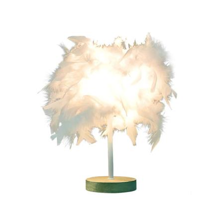 Vit Bordslampa I Trä För Modern Konst