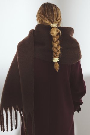 NA-KD Återvunnen mjuk scarf med flätade fransar - Sjalar & Halsdukar - Brun - One Size