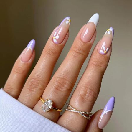 Manikyr Enkel Lila Och Vit Blomma Nagellapp 24st