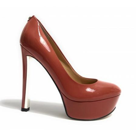 Guess Scarpdecollete Eager TC 120 Pl30 Laminated leather D18Gu09 , Bruin , Dames , Maat: 40 EU Pumps