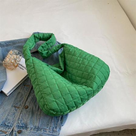 Casual Quiltning Rutad axelväska för kvinnor Mode Damer Reseväskor med stor kapacitet Enfärgad handväska under armarna för kvinnor Gröna Green