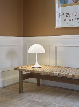 Panthella 250 oppladbar bordlampe IP44 - opal