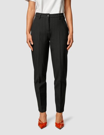 Shaping New Tomorrow - Dame - Essential Pants - Black Silver Pinstripe - Tapered - 24/28
