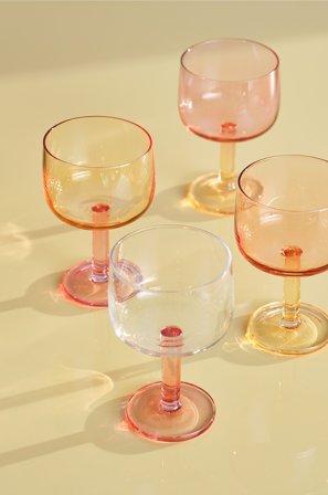 Jotex - Vinglass Med 4-pakning Flerfarget - BELL - Kjøp Vinglass hos Jotex