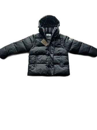 Svart pufferjacka från Burberry