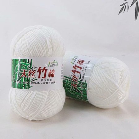 2st Stickat Ullgarn Bambu Bomullsgarn 01 01