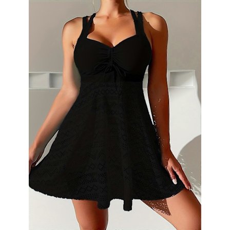 Uudet mallit Flirty Eyelet -kirjailtu tankini säädettävällä kiristysnyörillä ja ristikkäistukella - Täydellinen rantaretkille