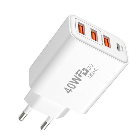 4 Laitteen Nopea 3 USB A 1 USB C Portti 40W Lähtö Puhelimille Tableteille Kannettaville Tietokoneille