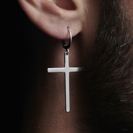 Sentio | Pendiente de aro con colgante de cruz de acero inoxidable plateado para hombres - Pendientes de cruz