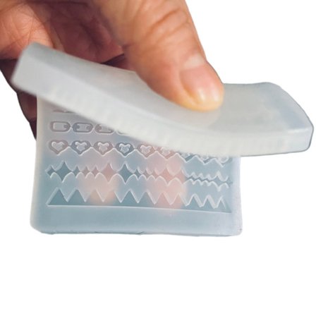 Upea koristeaskartelu silikonimuotti tee-se-itse-projektien harrastajille