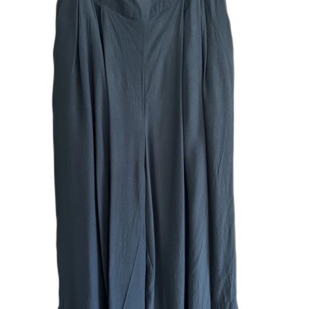 Snygga culottebyxor med snyggt fall, ankellängd.