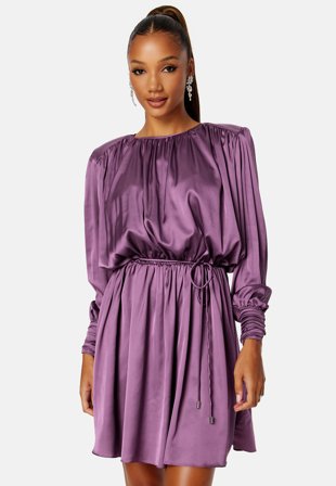 BUBBLEROOM Klara Satin Dress Dark purple Klær