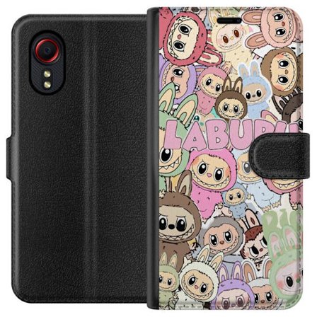 Yhteensopiva Lompakkokotelo Samsung Galaxy Xcover 5 Ruusunpunainen kawaii-kompositio, jossa on söpöjä piirrettyjä hahmoja ja pehmeitä muotoja