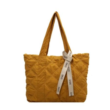 Höst-vinter Ny axelväska för kvinnor Casual Vanlig handväska Tygväska Shoppingväska med hög kapacitet Quiltad väska Yellow