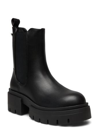 Charlotte Black GUESS