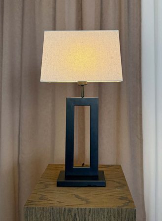 Noir bordlampe - sort