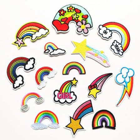 15 stykker regnbue broderi stryge-på patch, broderi klistermærke stryge-på patches sy-på badge klistermærker til tøj, rygsække, jeans, hatte, 