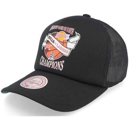 Mitchell & Ness - Negro trucker Gorra - Chicago Bulls Finals Bulls Vs. Lakers Victory Road Black Trucker @ Hatstore