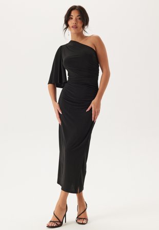 Bubbleroom Occasion - Soft Ruched One Shoulder Midi Dress - Kläder