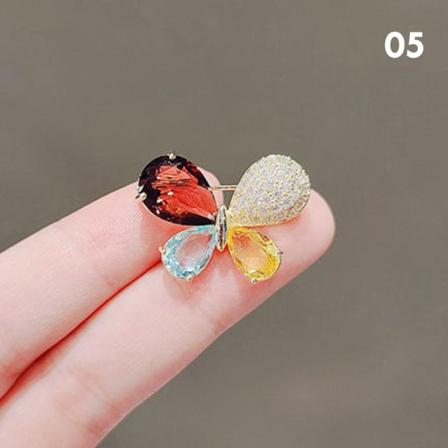 Sweet e Flower Crystal Brooches for Boutique små dyr - Perfet 5