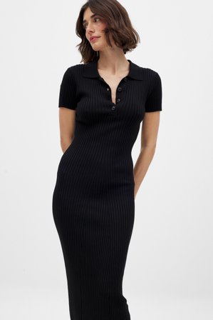 NA-KD - Strikket kortermet kjole med knapper - T-skjortekjoler - Svart - S