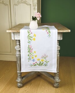 Stickpackung Tischläufer Wiesenblumen