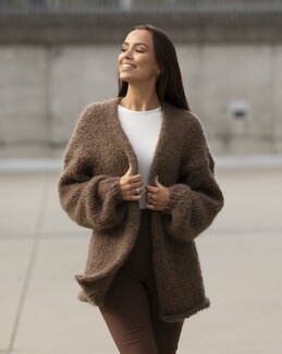 Strikkeoppskrift Jakke Amores - Viking of Norway