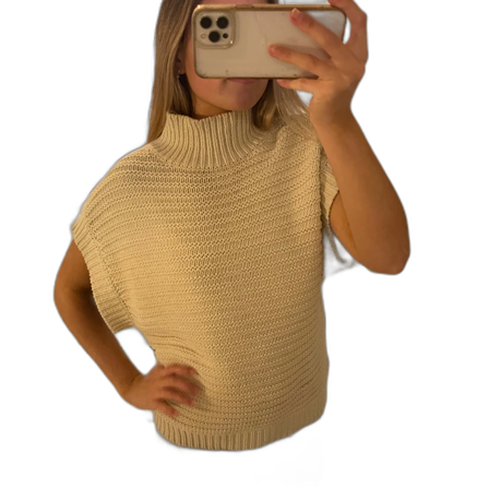 Beige stickad polotröja