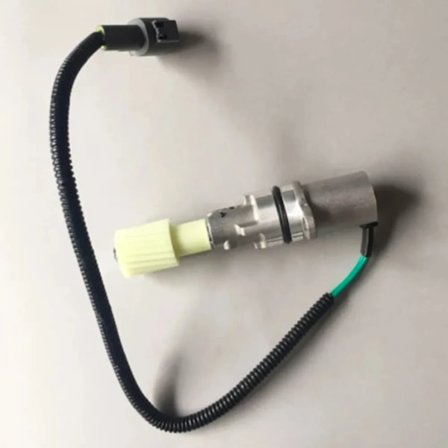 1kpl Nopeusmittarin anturi 2501074P01 SU4647 SC64 25010-74P01 5S4793 NISSAN NAVARA D21 D22 YD25 Pathfinder Pickup -malliin