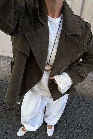 NA-KD kurzer Trenchcoat aus Kunst-Wildleder - Trenchcoats - Grün - EU 34