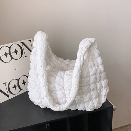 Kangaskassi Kevyet tikattu pehmustekäsilaukut