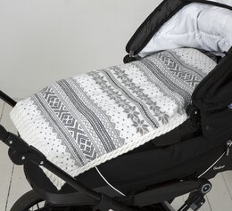 Strikkeoppskrift Babypledd - Viking of Norway