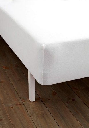 Cellbes of Sweden - Laken i jerseystoff Jennifer i hvit i størrelse 120 x 200 + 30 cm