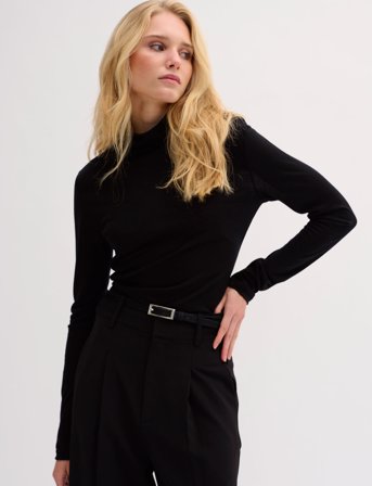 My Essential Wardrobe 01 The Rollneck - Black - XS