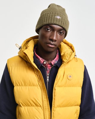 GANT - Lue i ullblanding med shield-logo til herre juniper green