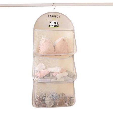 Multi-lags, multifunktionel opbevaringspose i mesh med metalkroge til ophængning og opbevaring.