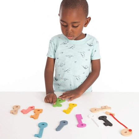 Set med 10 nycklar att trä på - TICKIT