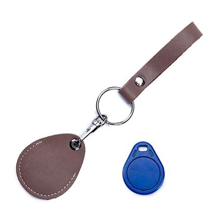 Nyckelring med läderband och tag-ficka - Flera färger