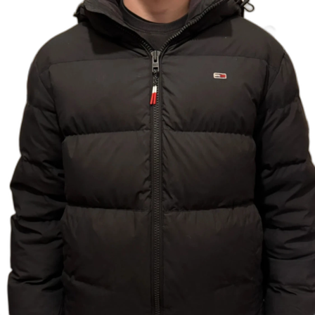 Svart pufferjacka från Tommy Hilfiger