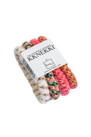 Kknekki Bundle 18