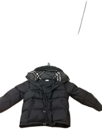 Svart pufferjacka från Burberry