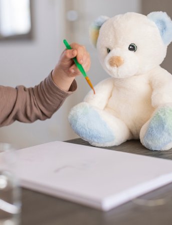 Teddykompaniet Charlie, Rainbow Coloured - White - 25 CM