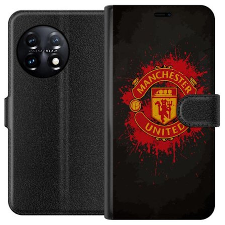 Kompatibelt Lommeboketui til OnePlus OnePlus 11 Manchester United logo i rød og gul farge med røff sportslig bakgrunn